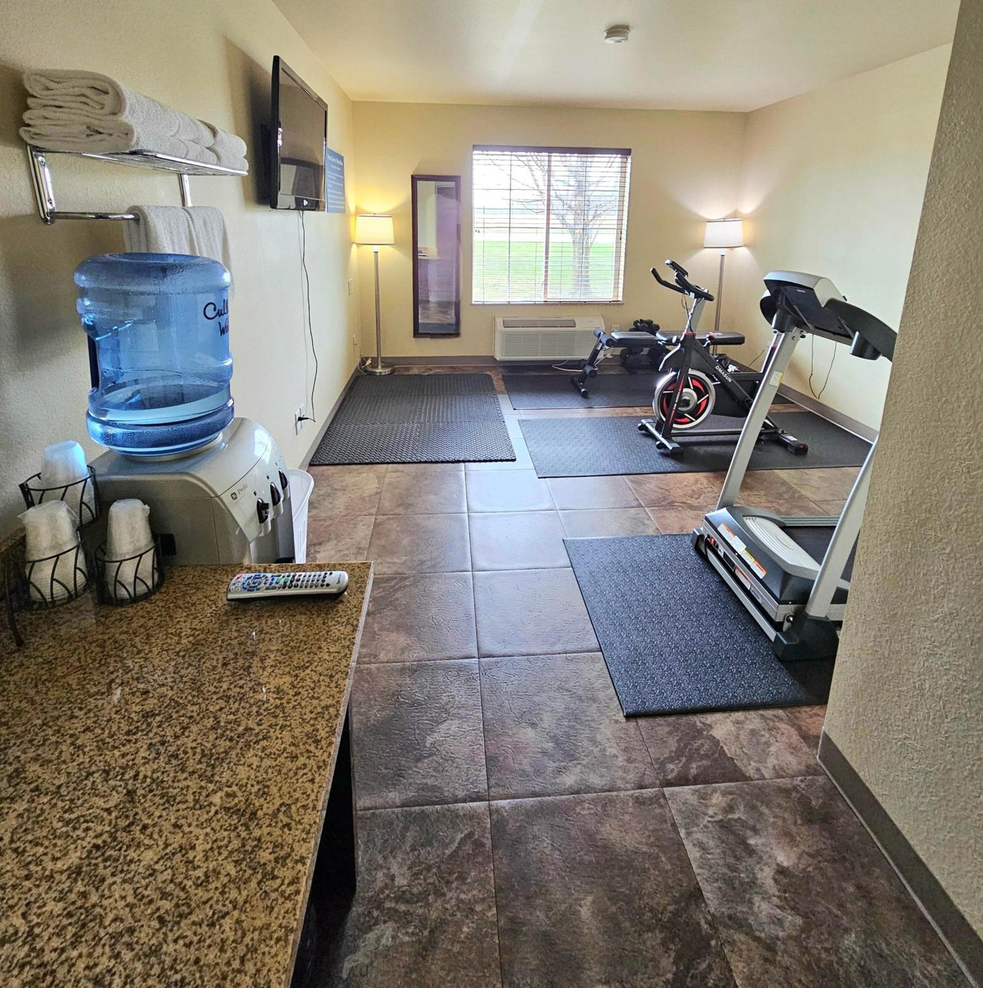 Cobblestone Inn & Suites - Clintonville Экстерьер фото
