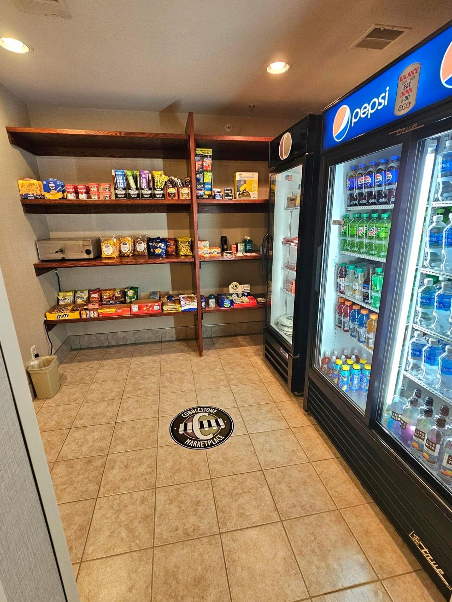 Cobblestone Inn & Suites - Clintonville Экстерьер фото