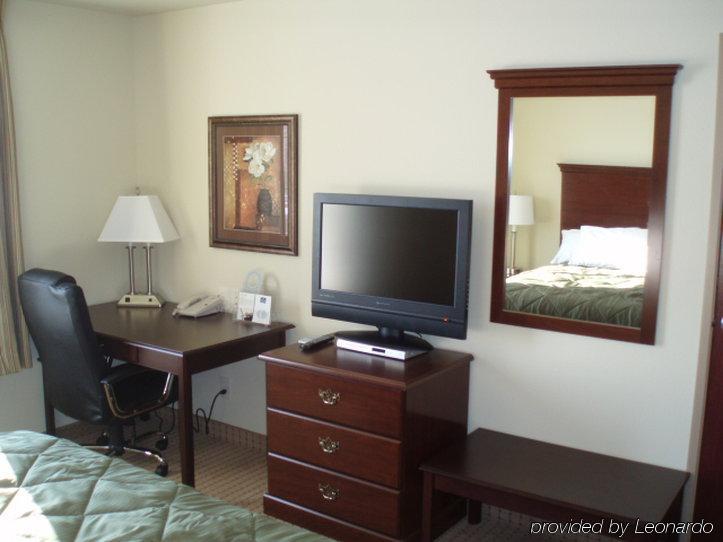 Cobblestone Inn & Suites - Clintonville Номер фото